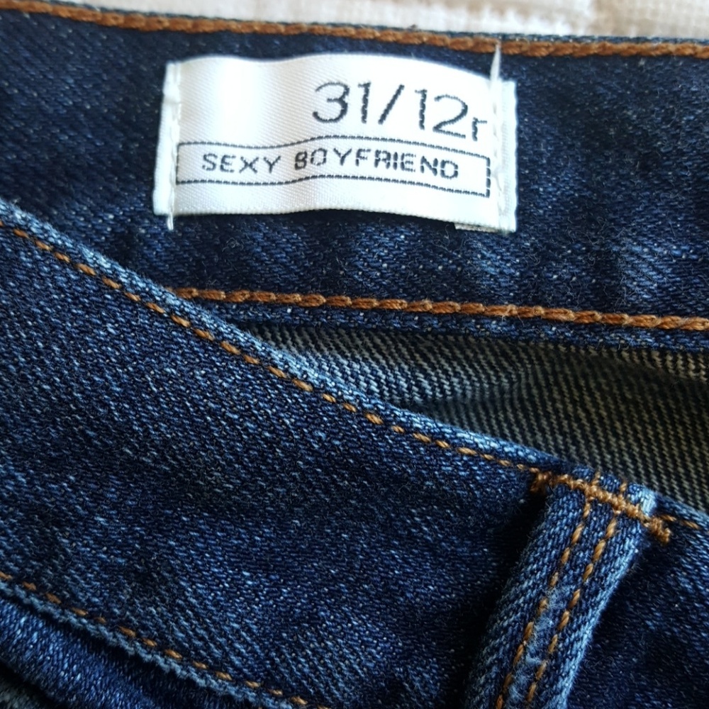 GAP- Sexy Boyfriend Jeans